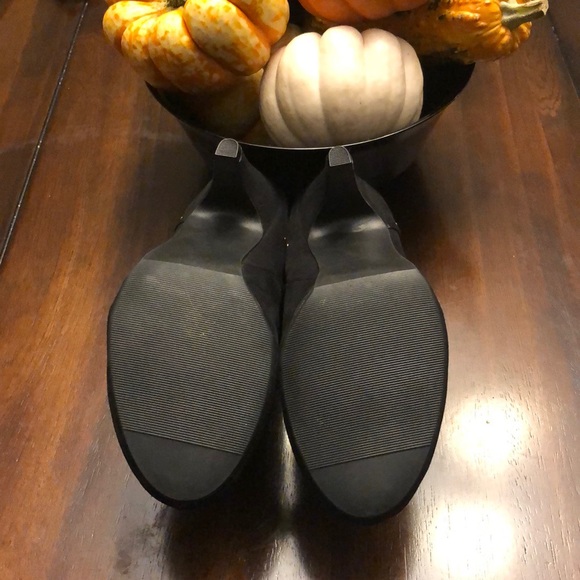 🌺Black Booties🌺 - Picture 3 of 9